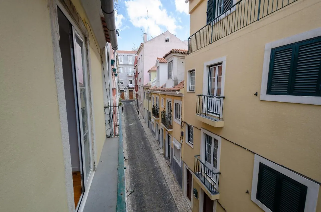 Central Lisbon Flat Near Avenida